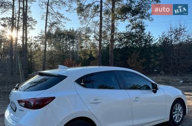 Хэтчбек Mazda 3 2015 в Ирпене