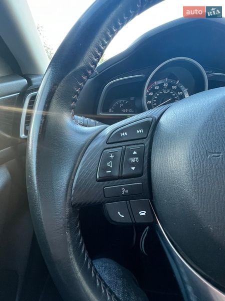 Хетчбек Mazda 3 2015 в Ірпені