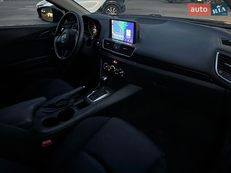 Седан Mazda 3 2014 в Києві