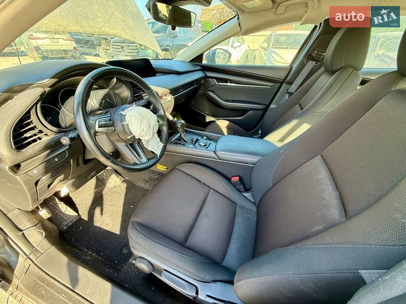 Седан Mazda 3 2021 в Києві