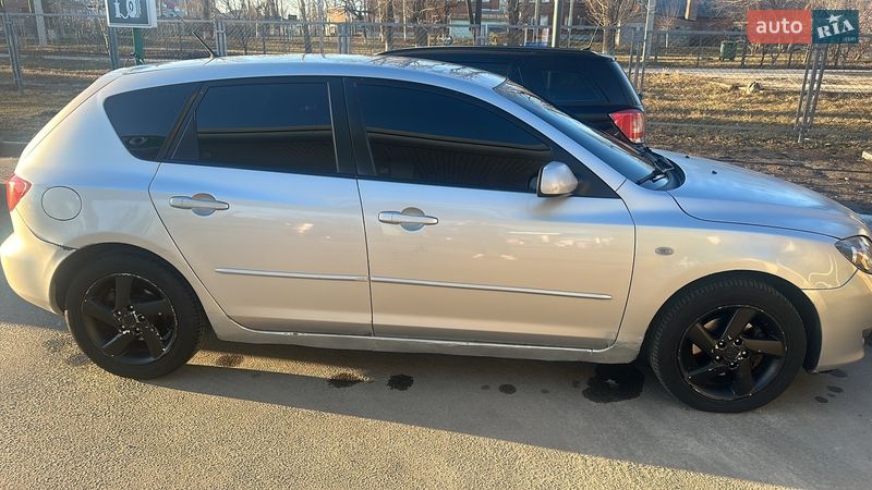 Хэтчбек Mazda 3 2004 в Харькове