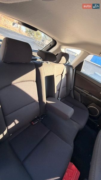 Седан Mazda 3 2009 в Луцке