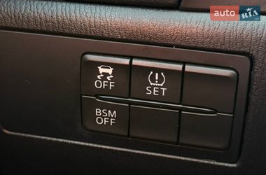 Седан Mazda 3 2015 в Днепре