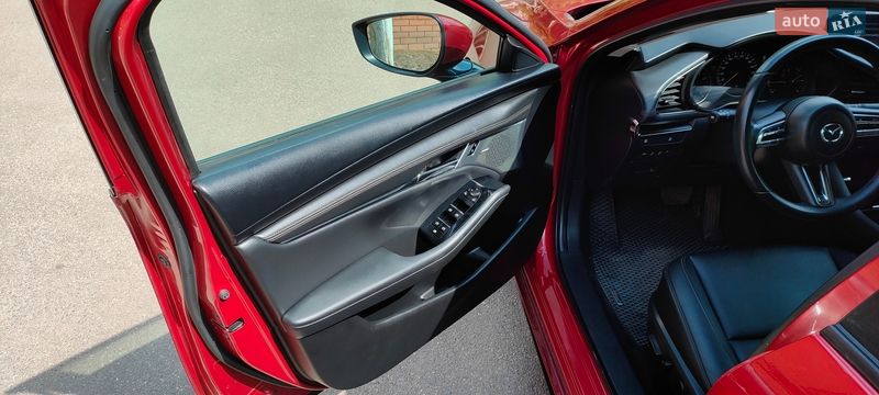 Седан Mazda 3 2019 в Кривом Роге