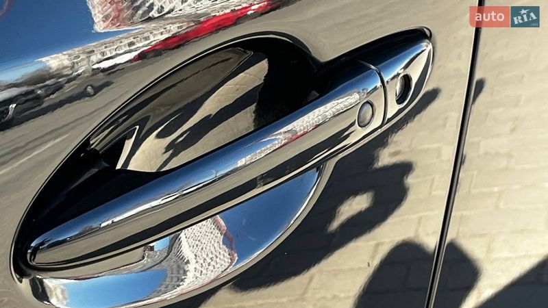 Седан Mazda 3 2018 в Днепре