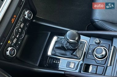 Седан Mazda 3 2018 в Днепре