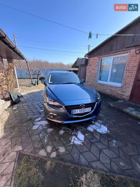 Седан Mazda 3 2015 в Полтаве