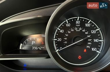 Седан Mazda 3 2017 в Ивано-Франковске