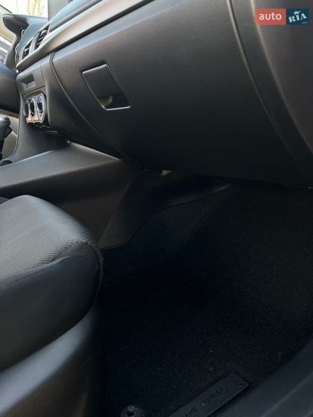 Седан Mazda 3 2017 в Ивано-Франковске