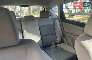 Хетчбек Mazda 3 2004 в Покрові