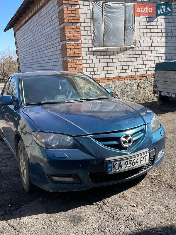 Седан Mazda 3 2007 в Пирятине