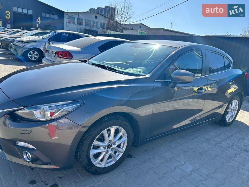 Седан Mazda 3 2014 в Києві