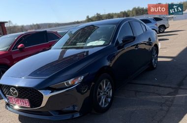 Седан Mazda 3 2019 в Киеве