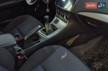 Хэтчбек Mazda 3 2011 в Днепре