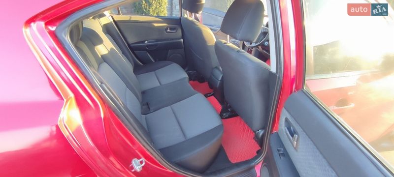 Седан Mazda 3 2005 в Києві