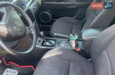 Седан Mazda 3 2006 в Ровно