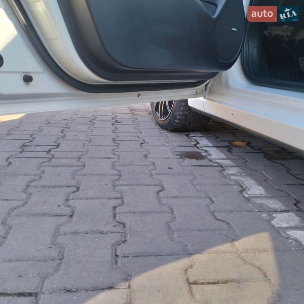 Хэтчбек Mazda 3 2014 в Шептицькому
