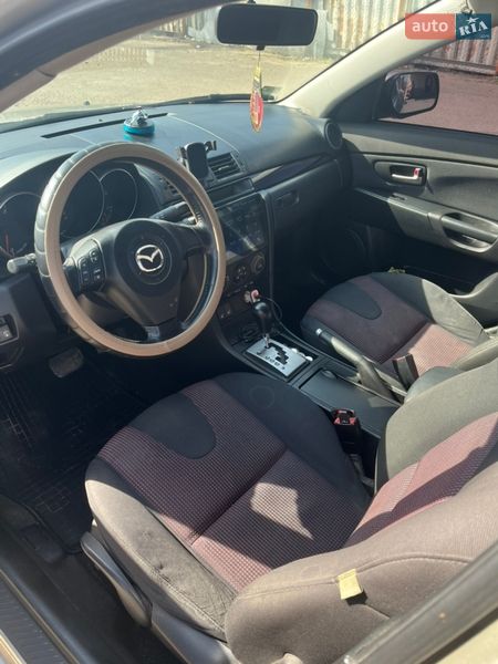 Седан Mazda 3 2004 в Миколаєві
