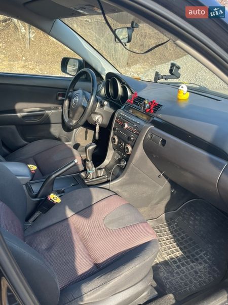 Хэтчбек Mazda 3 2006 в Петропавловской Борщаговке
