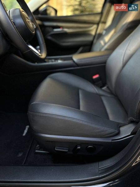Седан Mazda 3 2023 в Одессе