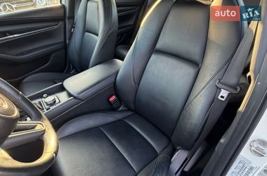 Седан Mazda 3 2021 в Ивано-Франковске