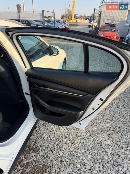 Седан Mazda 3 2021 в Ивано-Франковске