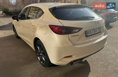 Хэтчбек Mazda 3 2018 в Киеве