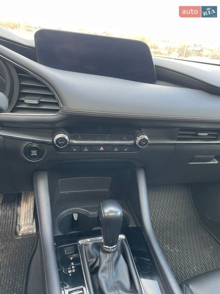 Хэтчбек Mazda 3 2022 в Виннице