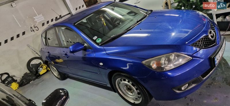 Хэтчбек Mazda 3 2006 в Киеве