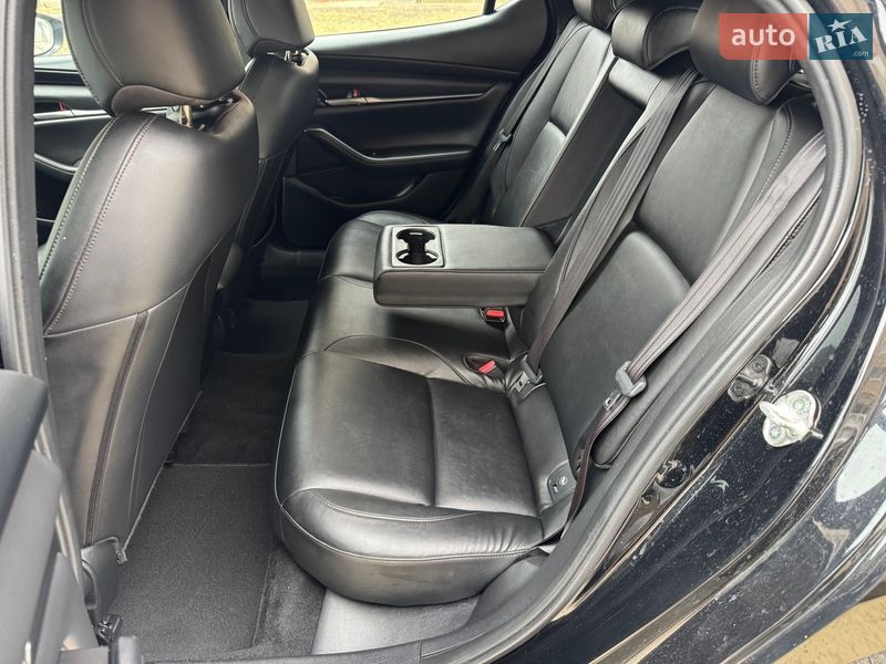 Хэтчбек Mazda 3 2021 в Киеве