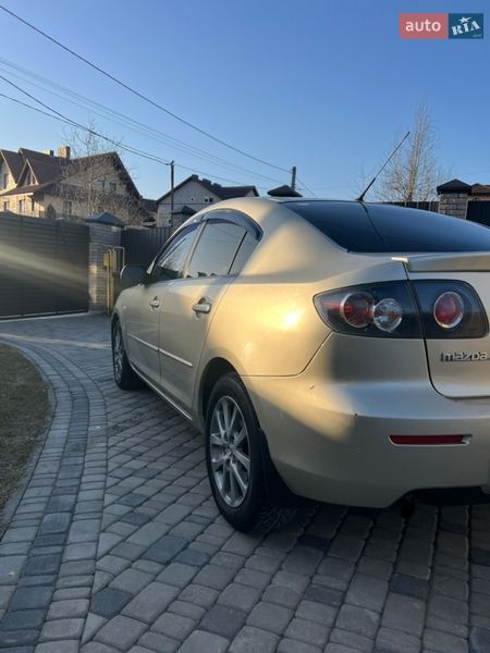 Седан Mazda 3 2008 в Луцке