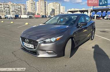 Седан Mazda 3 2018 в Киеве