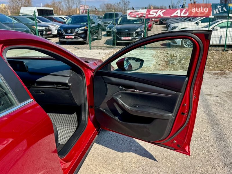 Хэтчбек Mazda 3 2019 в Киеве