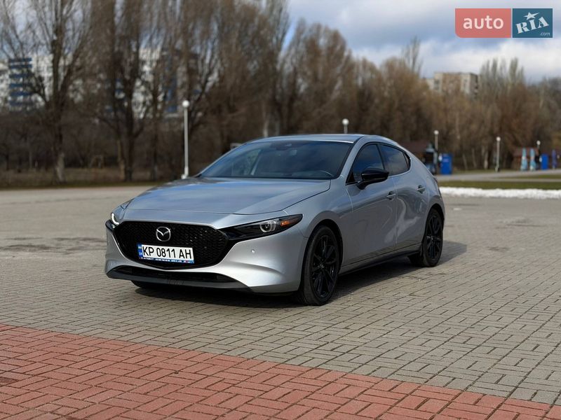 Хэтчбек Mazda 3 2023 в Запорожье