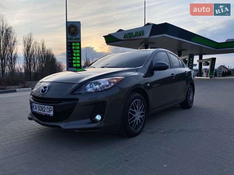 Седан Mazda 3 2011 в Киеве