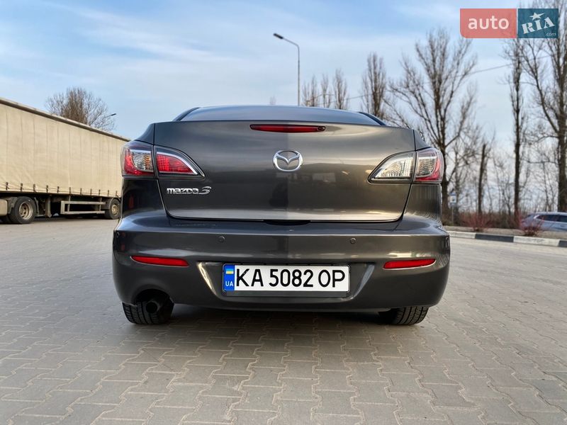 Седан Mazda 3 2011 в Киеве
