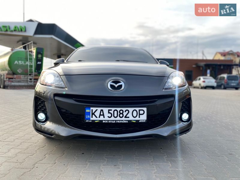 Седан Mazda 3 2011 в Киеве