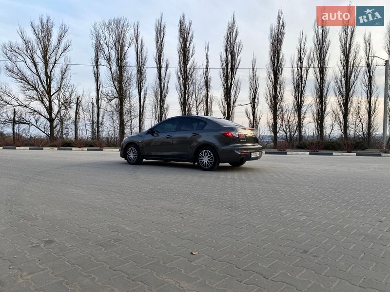 Седан Mazda 3 2011 в Киеве