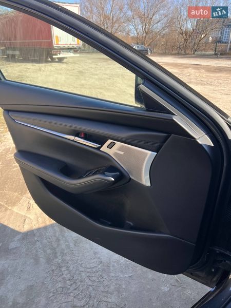 Седан Mazda 3 2021 в Киеве
