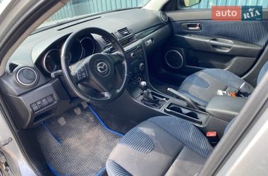 Хэтчбек Mazda 3 2004 в Звягеле