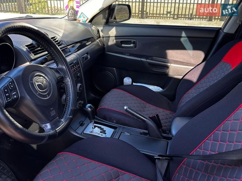Седан Mazda 3 2006 в Мукачево