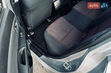 Седан Mazda 3 2006 в Смеле