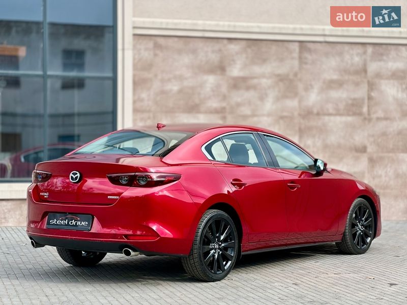 Седан Mazda 3 2018 в Николаеве