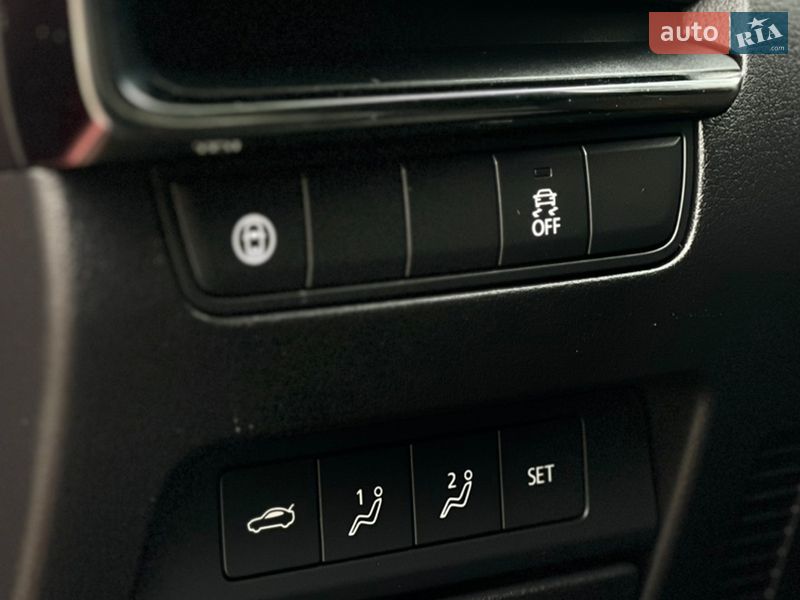 Седан Mazda 3 2018 в Николаеве