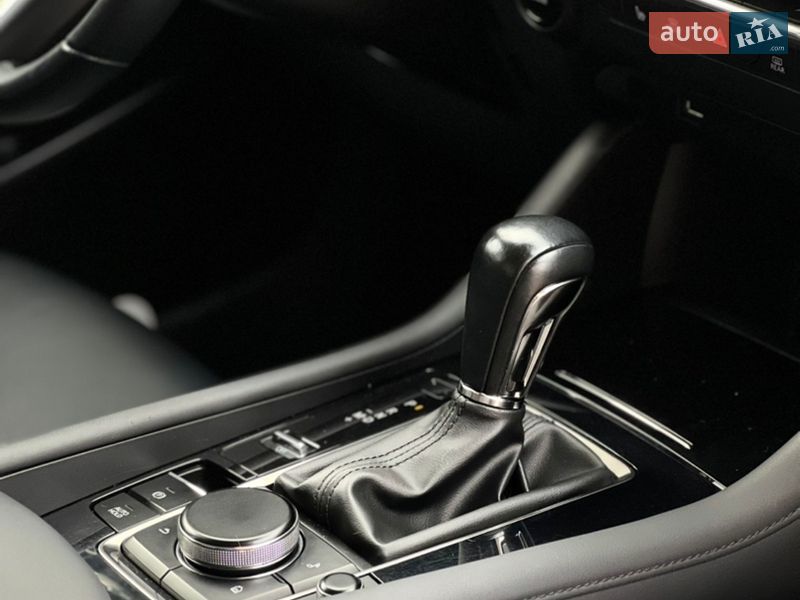 Седан Mazda 3 2018 в Николаеве