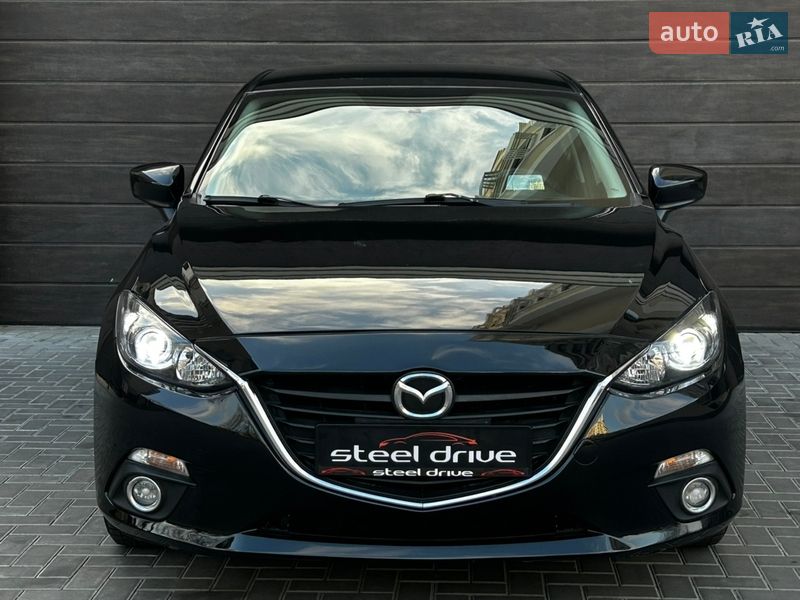 Хэтчбек Mazda 3 2014 в Николаеве