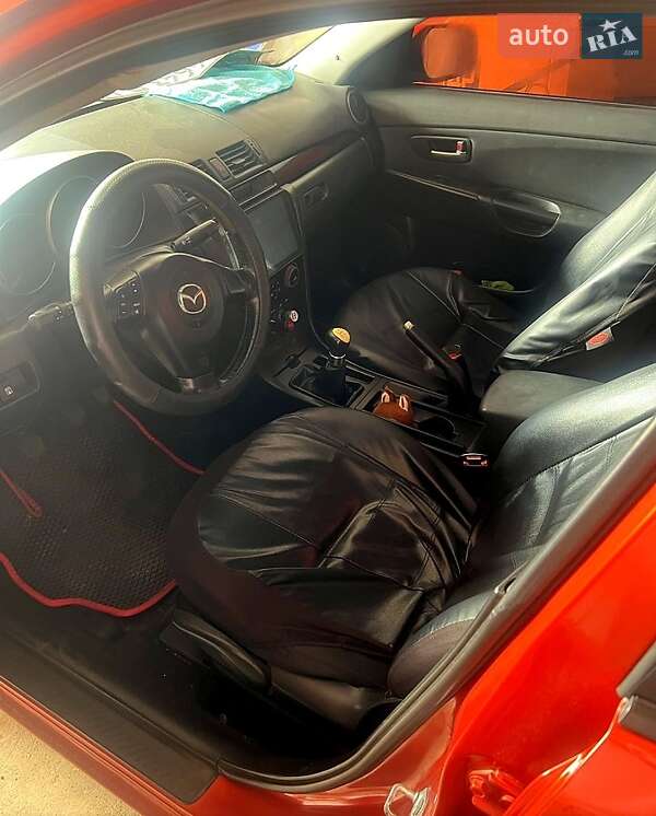 Седан Mazda 3 2004 в Николаеве
