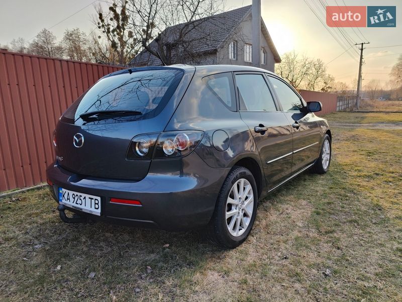 Хэтчбек Mazda 3 2008 в Киеве