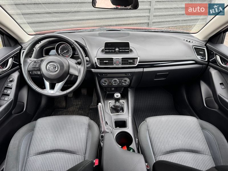 Седан Mazda 3 2015 в Сумах