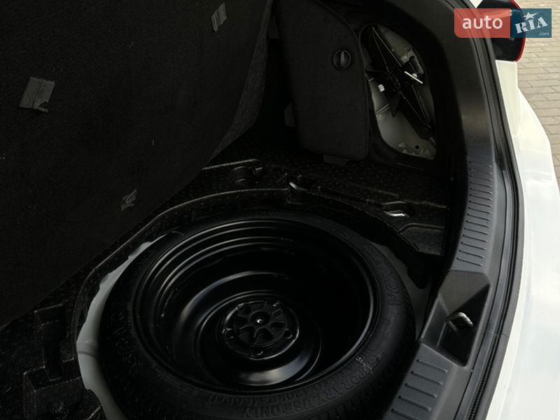 Хетчбек Mazda 3 2018 в Ковелі фото 25 Хетчбек Mazda 3 2018 в Ковелі